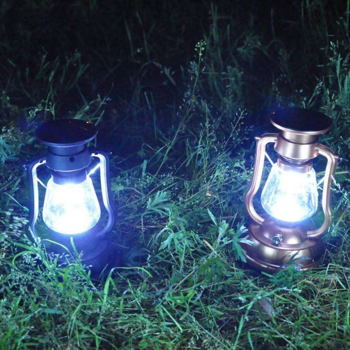 户外营地灯，所提供的光源要优质、稳定。 本报资料图