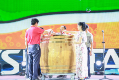 激情满满 万宁第二届青岛啤酒文化节启动